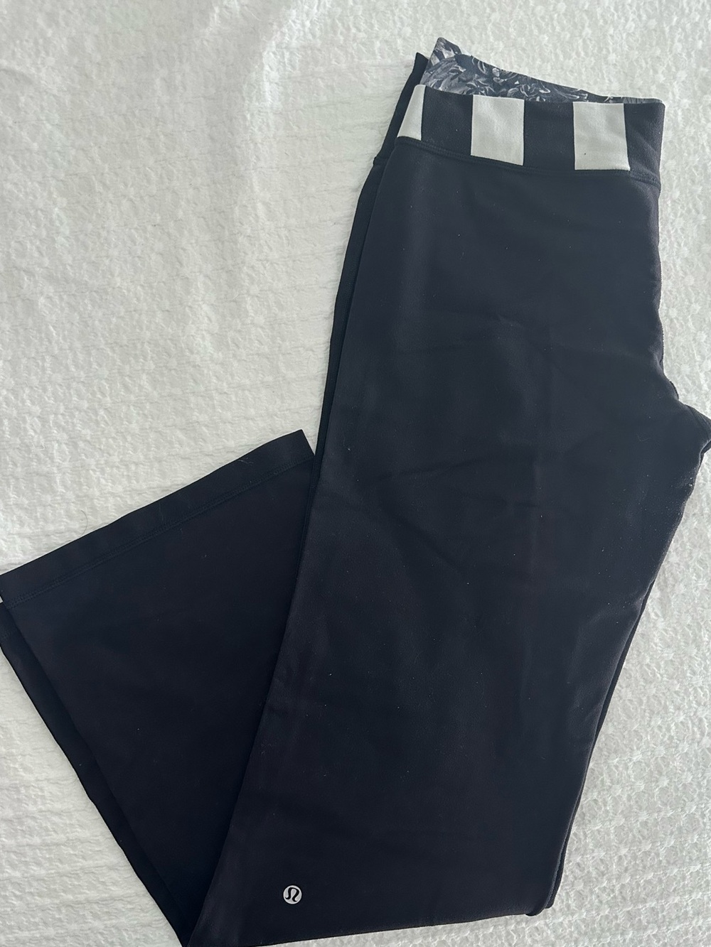 lululemon athletica Black yoga Pants with White Waistband Stripes